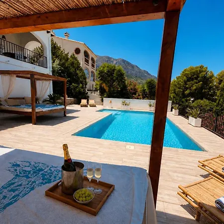 Magic Dream Seaview With 2 Pools, Bbq, Airco, Wifi
