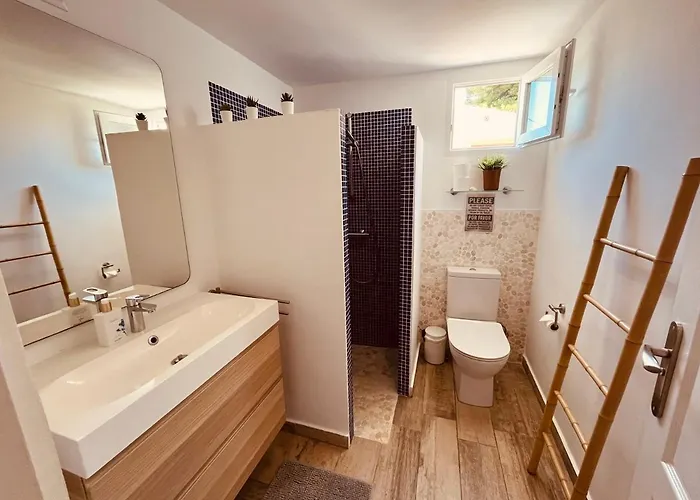 Magic Dream Seaview With 2 Pools, Bbq, Airco, Wifi